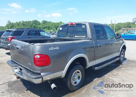 2002 Ford F-150 Lariat/Xlt из США, поврежденный, VIN 1FTRW08L32KE27250